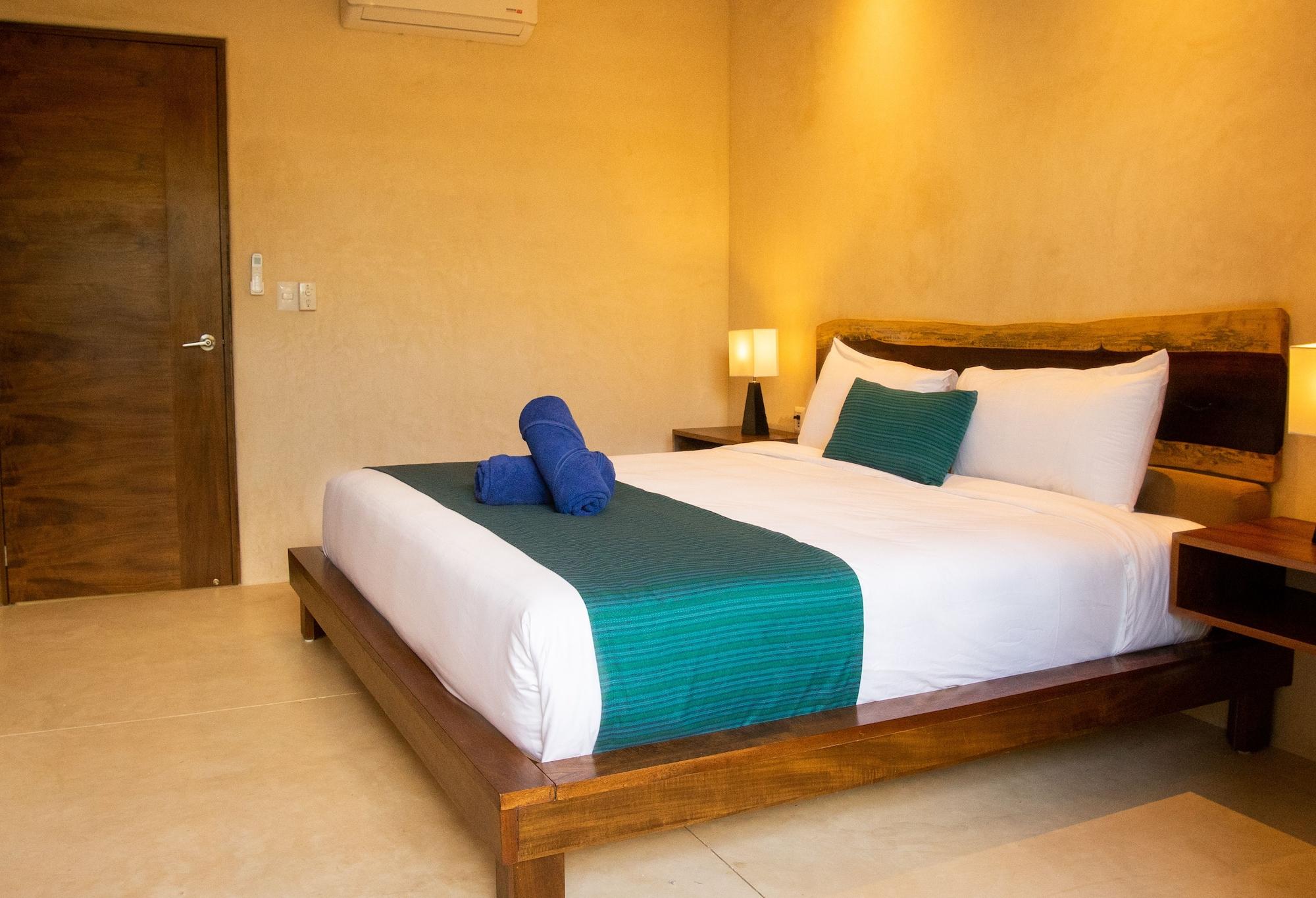 Aparthotel Azul By Guruhotel 3*